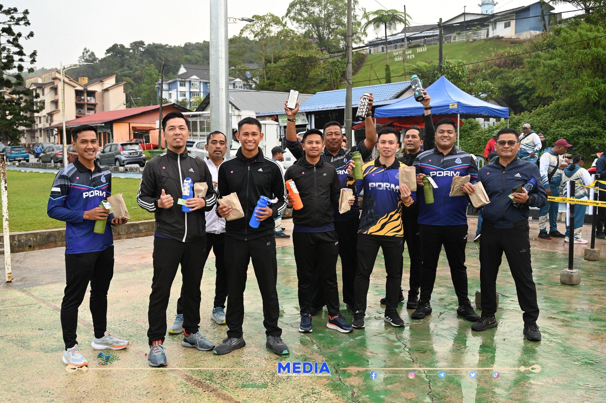 HARI CUCI